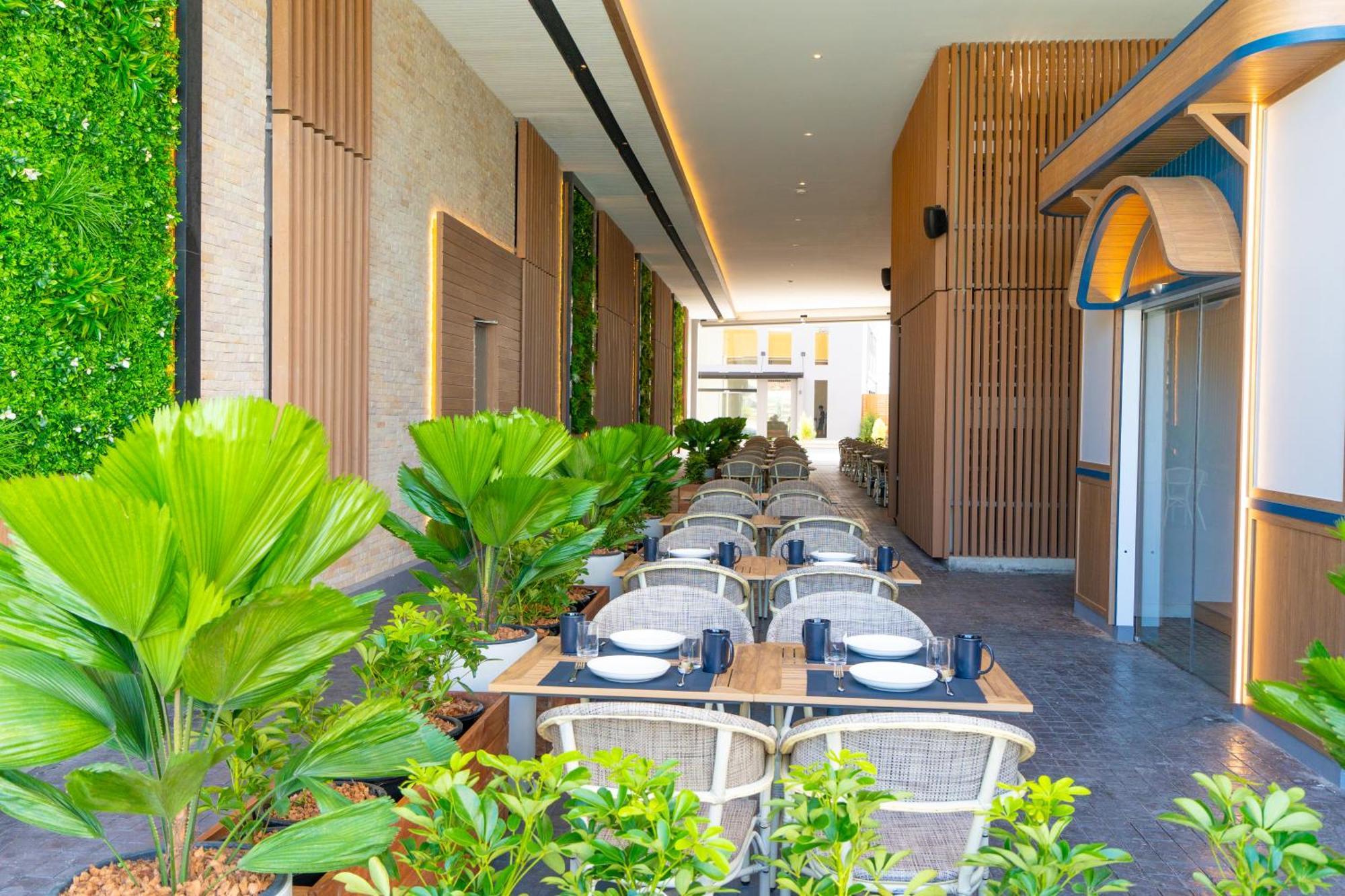 Glow Bangkok Riverside Exterior foto